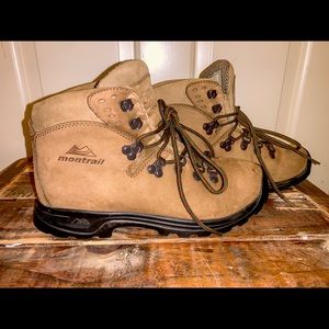 Women’s Hiking Boots Size 8
